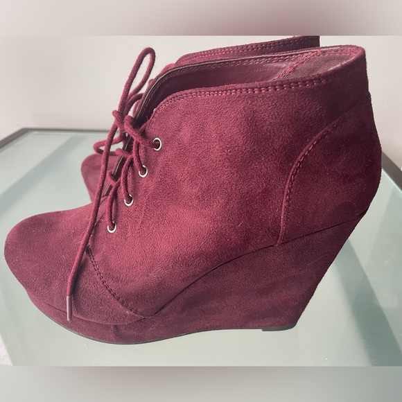 Maroon Red Platform Heeled Ankle Booties - Size 10 - Swede lace-up - Picture 5 of 7
